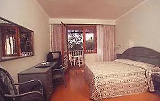Hotel La Maison Conca Azzurra 3*